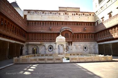 03 Junagarh_Fort,_Bikaner_DSC2687_b_H600